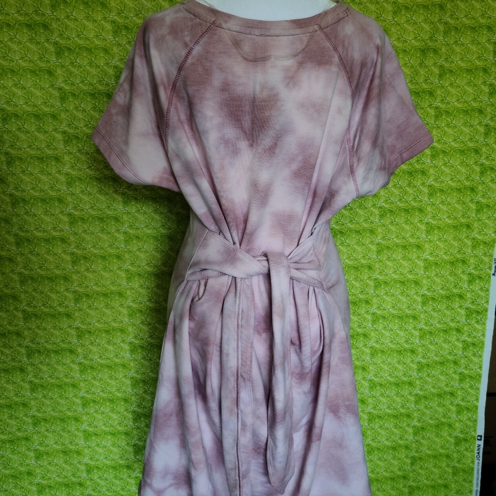 Dress - Picture 3 of 4